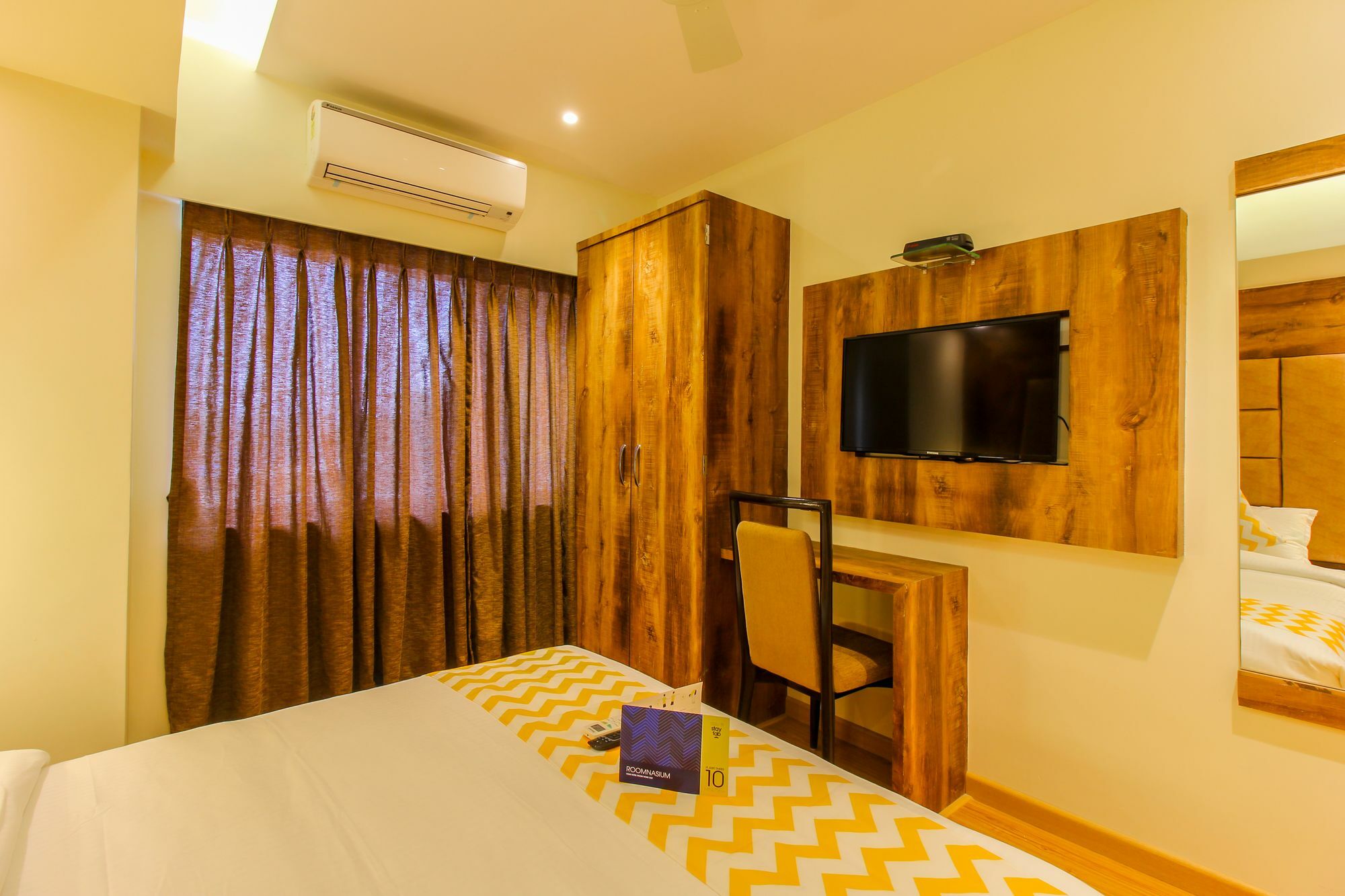 Fluorescent By Bizzgrow Hotels International Airport - Formerly Known As Byaris International Bombay Exterior foto