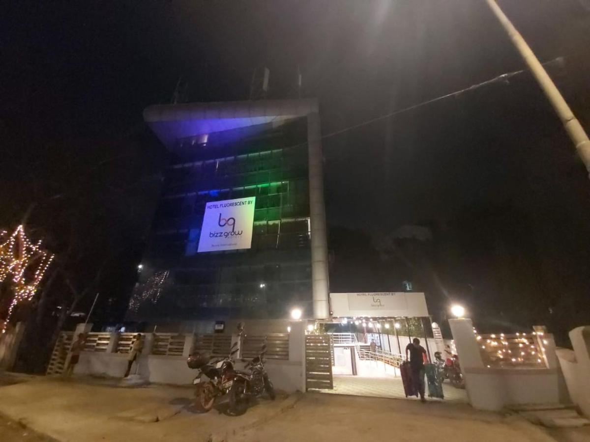 Fluorescent By Bizzgrow Hotels International Airport - Formerly Known As Byaris International Bombay Exterior foto